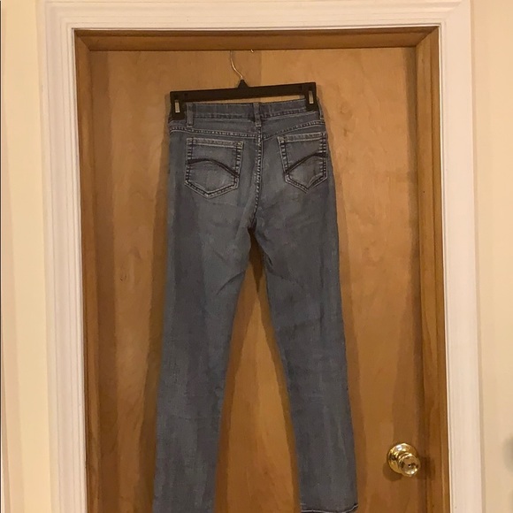 Jeans - Picture 2 of 3